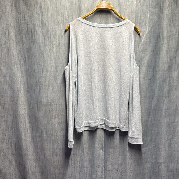 Vince Gray Embellished shoulder cutout long sleeve size XS - Picture 7 of 7